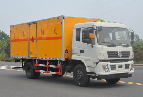 東風10噸爆破器材運輸車