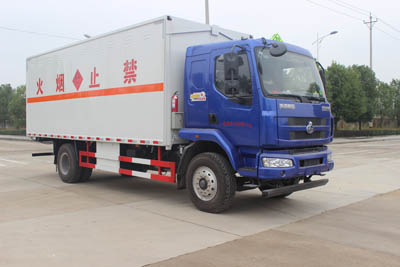 東風柳汽乘龍10噸爆破器材運輸車